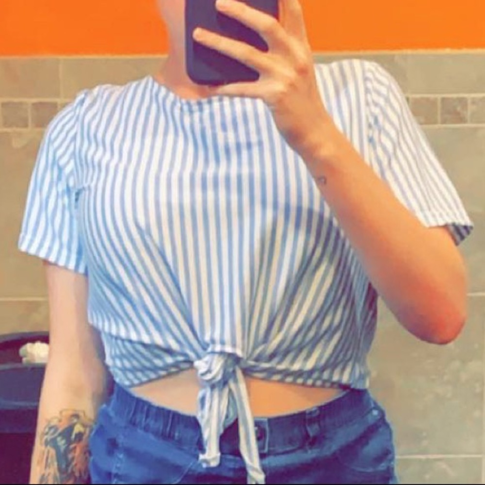 SHEIN | Blue & White Striped Tied Crop Top 🤍💙